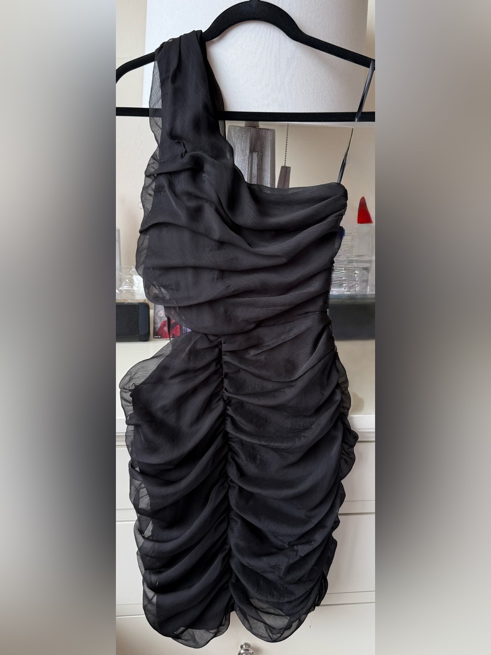1 Shoulder/Side Out Action Rouching Little Black Dress small price tag hole/back